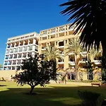 Lujoso Apartamento Con Espectacular Terraza Con Vistas Al Mar En Marbella