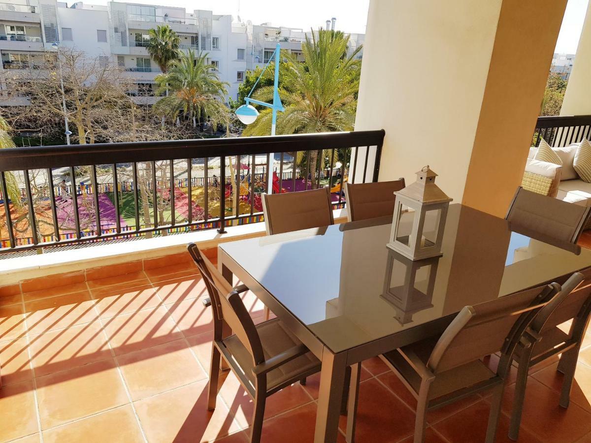 Lujoso Apartamento Con Espectacular Terraza Con Vistas Al Mar En Appartement *